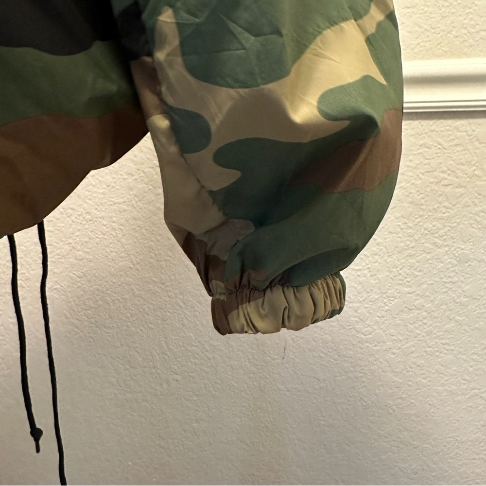 Huf Camouflage Nylon Windbreaker Jacket Lightweight Men's Size M Mesh Lining - Picture 4 of 6
